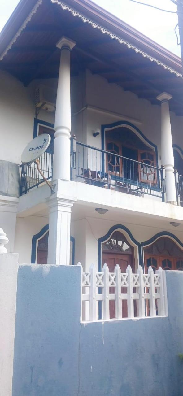 Oviniru Beach Hotel Negombo Kültér fotó
