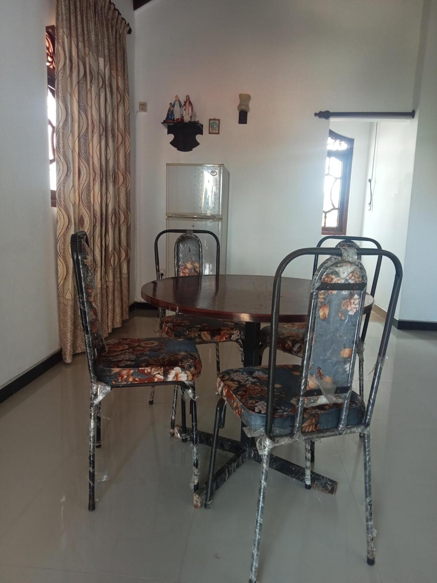 Oviniru Beach Hotel Negombo Kültér fotó
