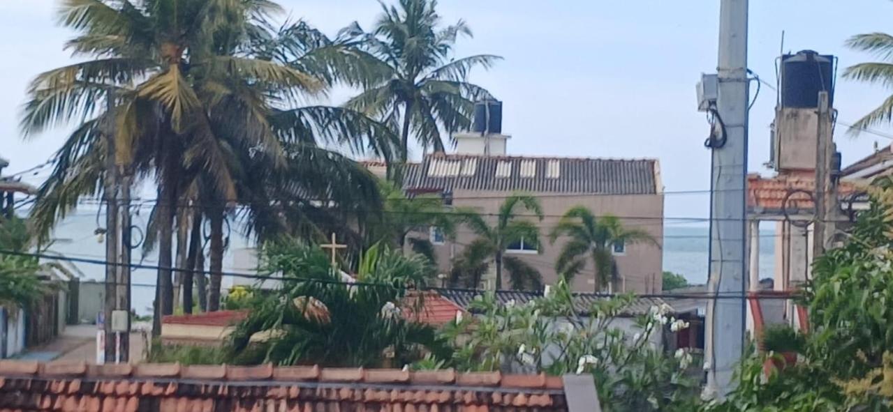 Oviniru Beach Hotel Negombo Kültér fotó